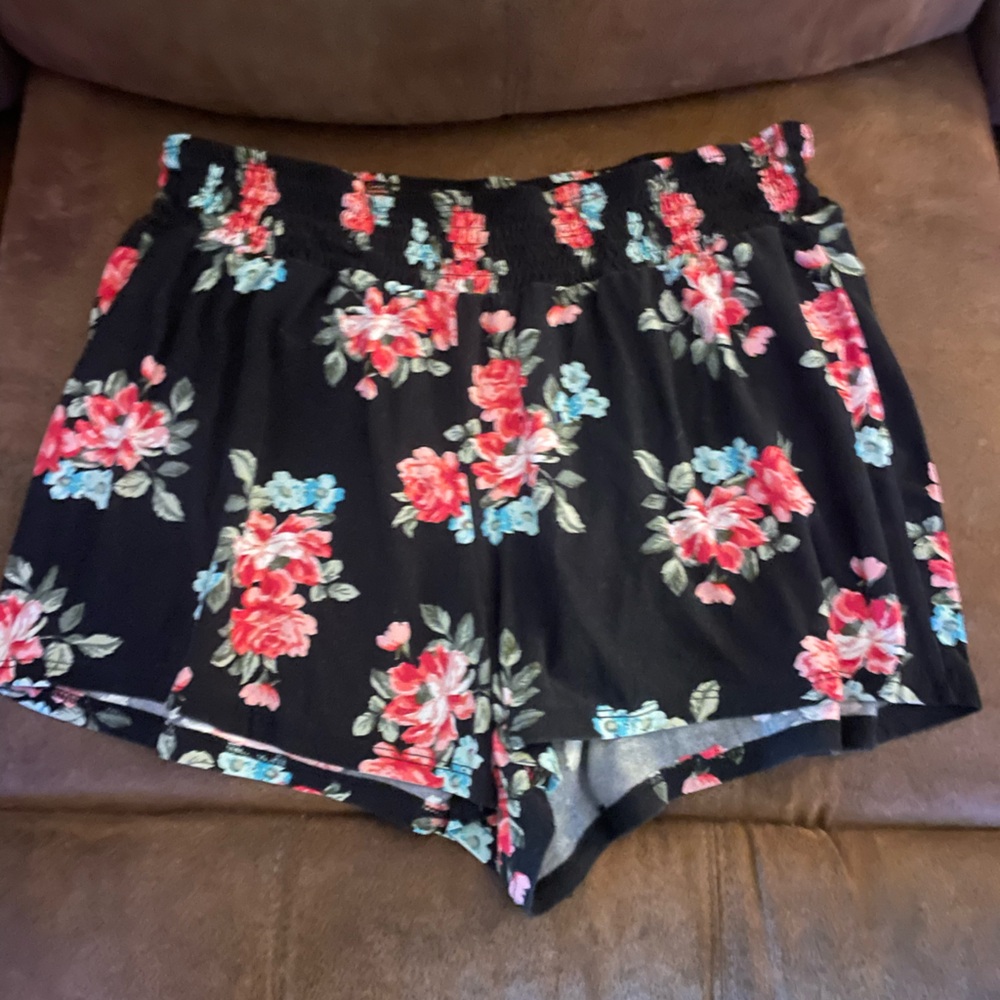 Bobbie Brooks Black Floral Athletic Shorts